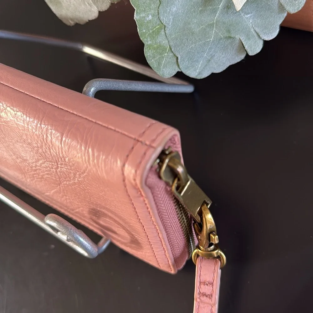 Fossil Logan Pink Leather Zip Around Wallet